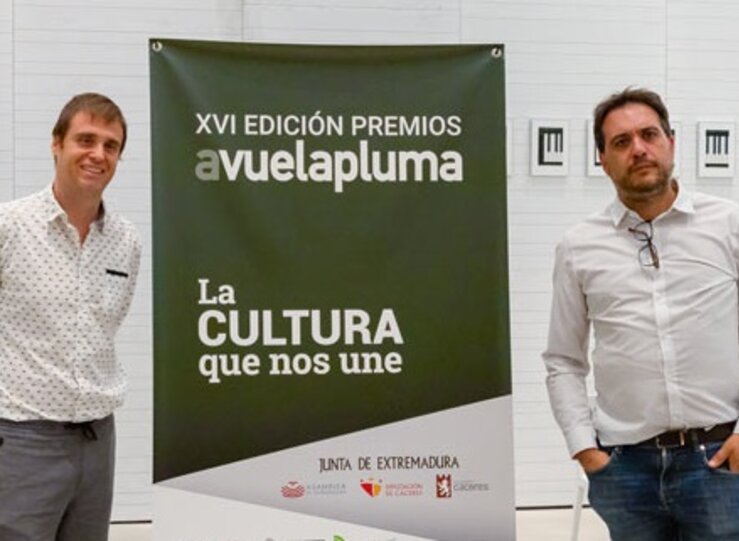 Informe Semanal Emilio Morenatti Paco Montalvo y Luis Roso entre Premios Avuelapluma